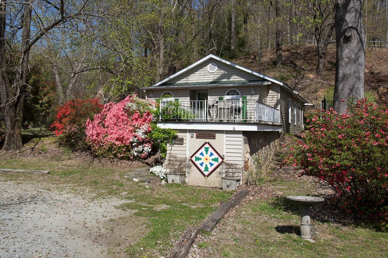 Pine Gables Cabins Lake Lure Exterior photo