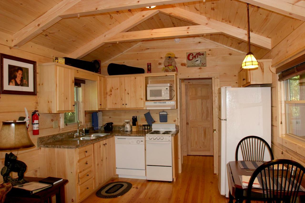 Pine Gables Cabins Lake Lure Exterior photo