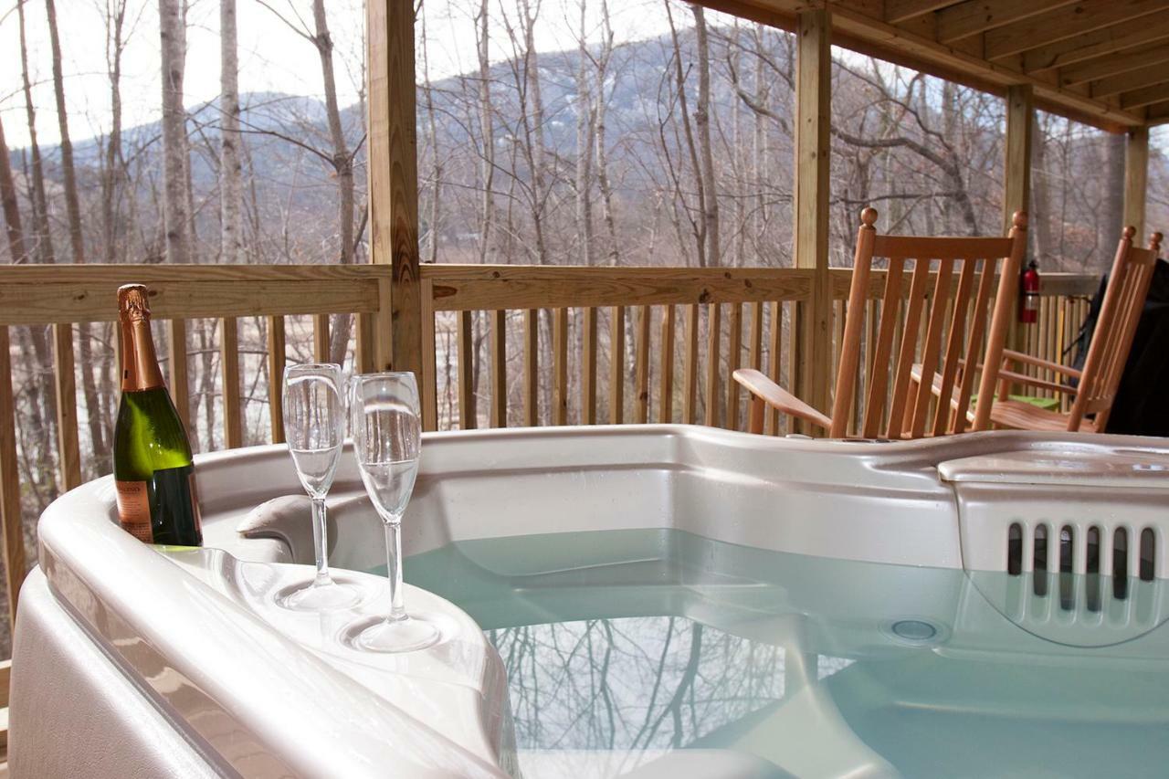 Pine Gables Cabins Lake Lure Exterior photo