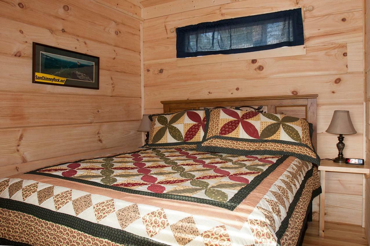 Pine Gables Cabins Lake Lure Exterior photo