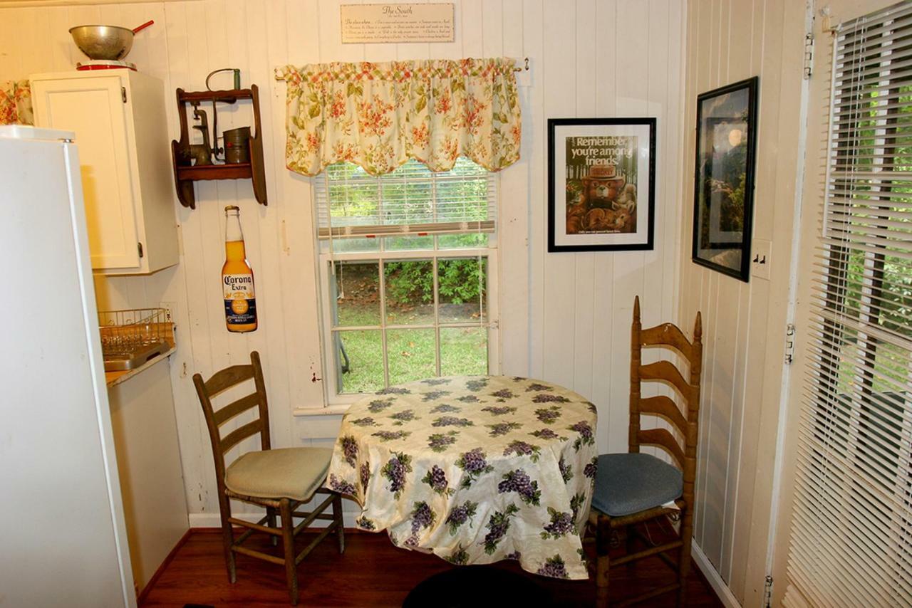 Pine Gables Cabins Lake Lure Exterior photo